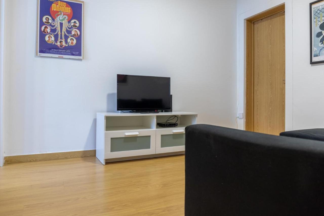 Entrecampos - Family Apartment With Terrace Lisbon Luaran gambar